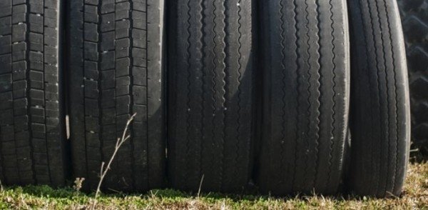 Rodízio de pneus de caminhão: qual importância e como fazer